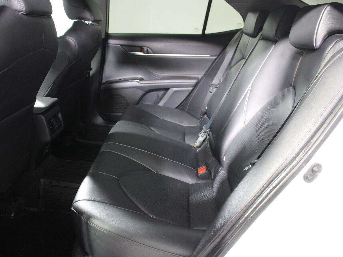 Toyota Camry, 2020 Фото №10