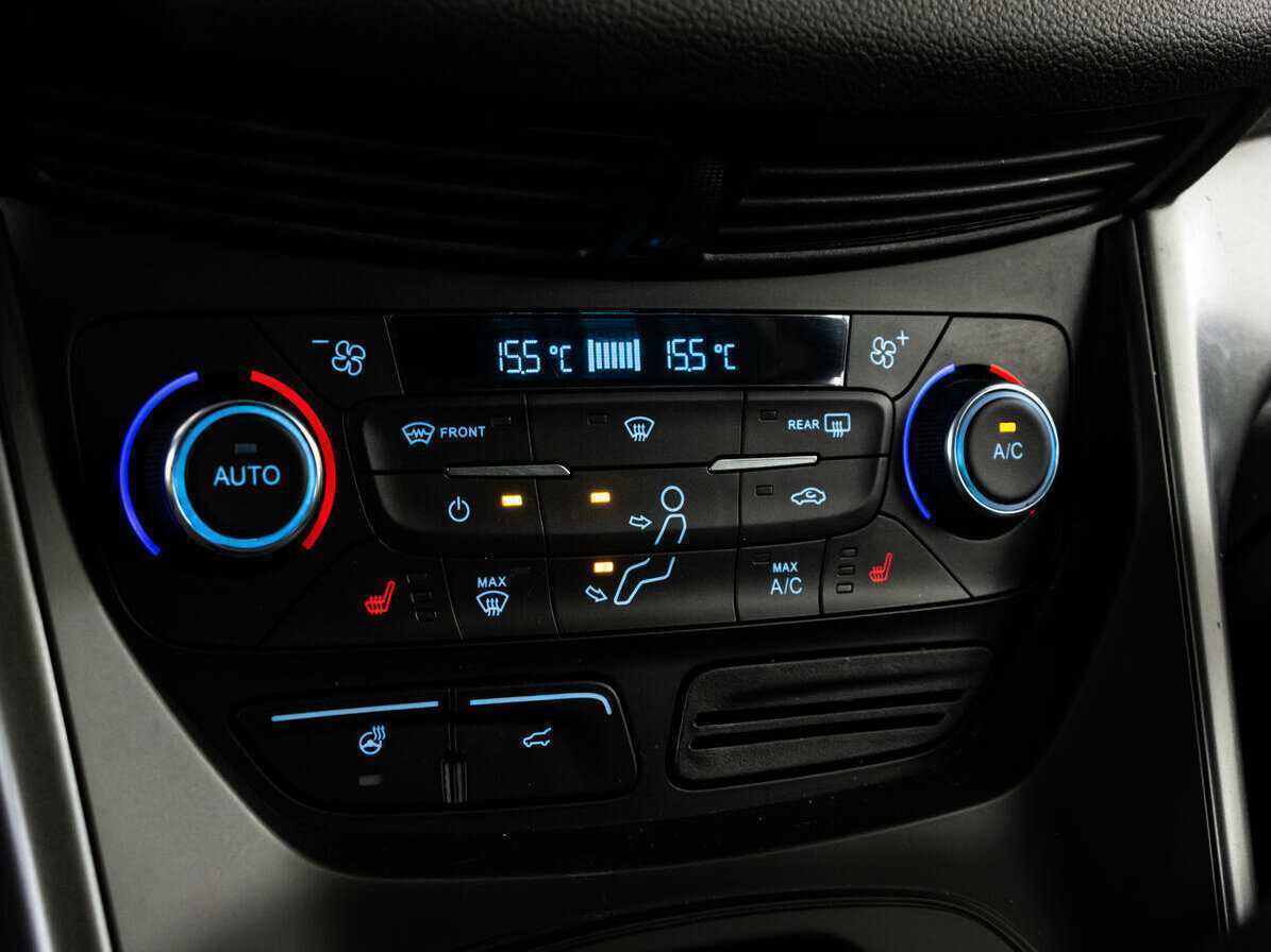 Ford Kuga, 2018 Фото №11