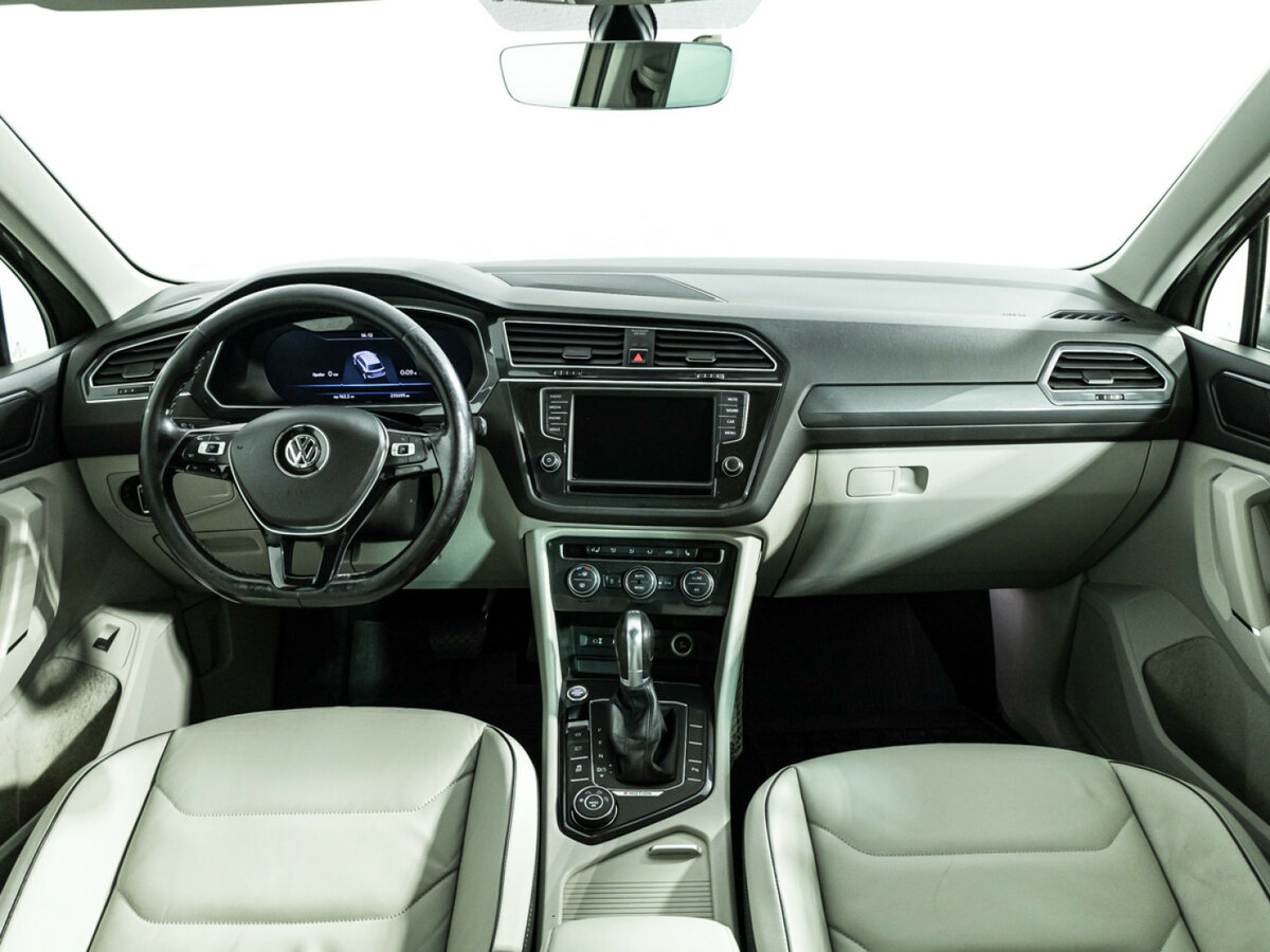Volkswagen Tiguan II, 2017 Фото №13