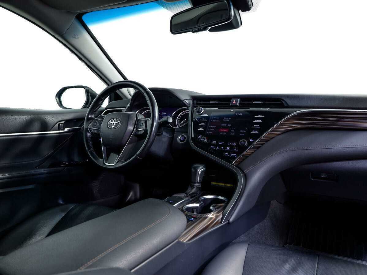 Toyota Camry, 2019 Фото №10