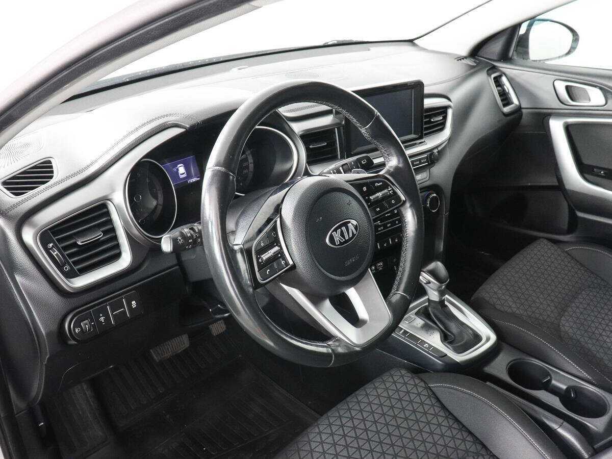 Kia Ceed, 2019 Фото №8