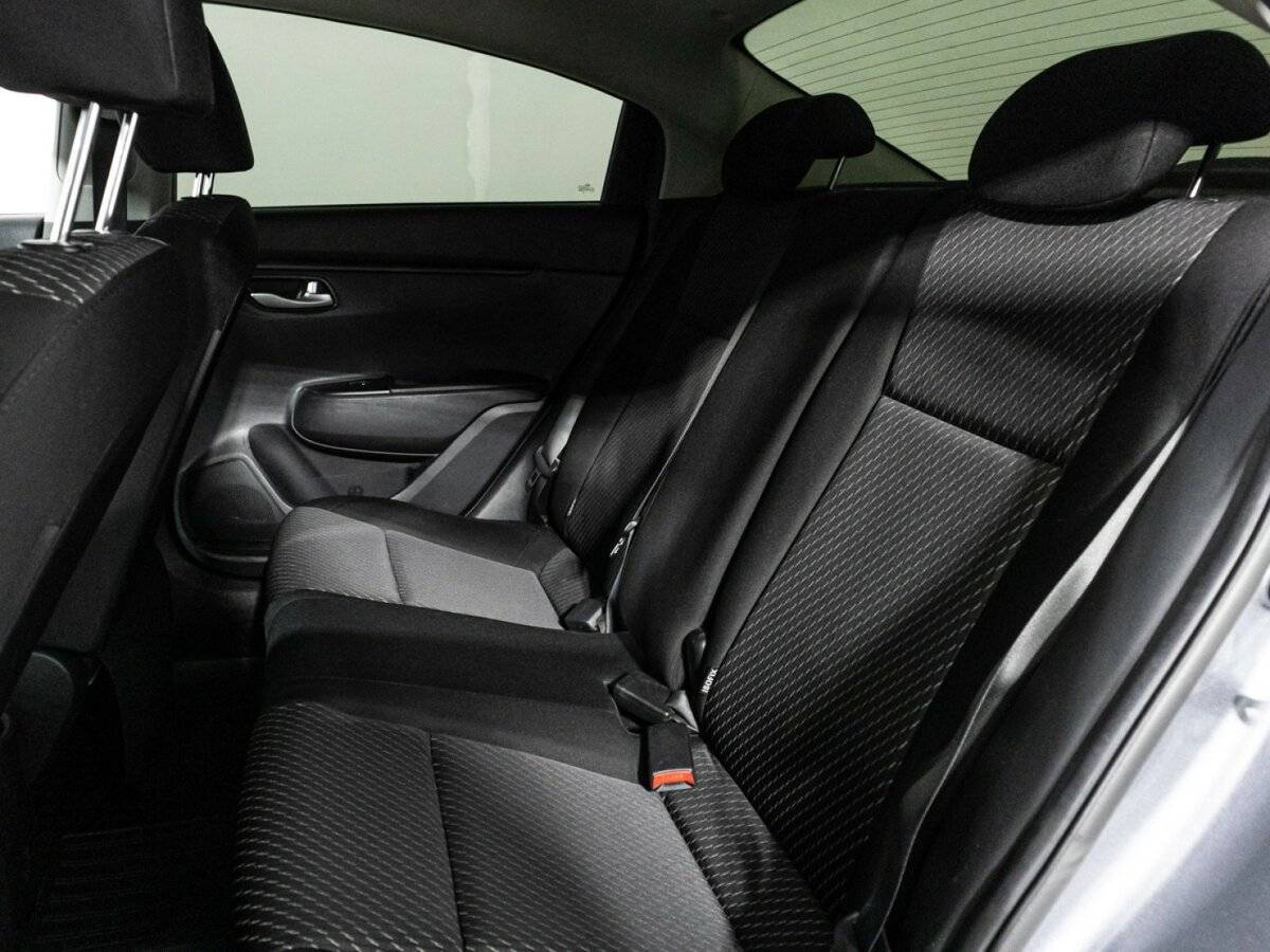 Kia Rio, 2018 Фото №10