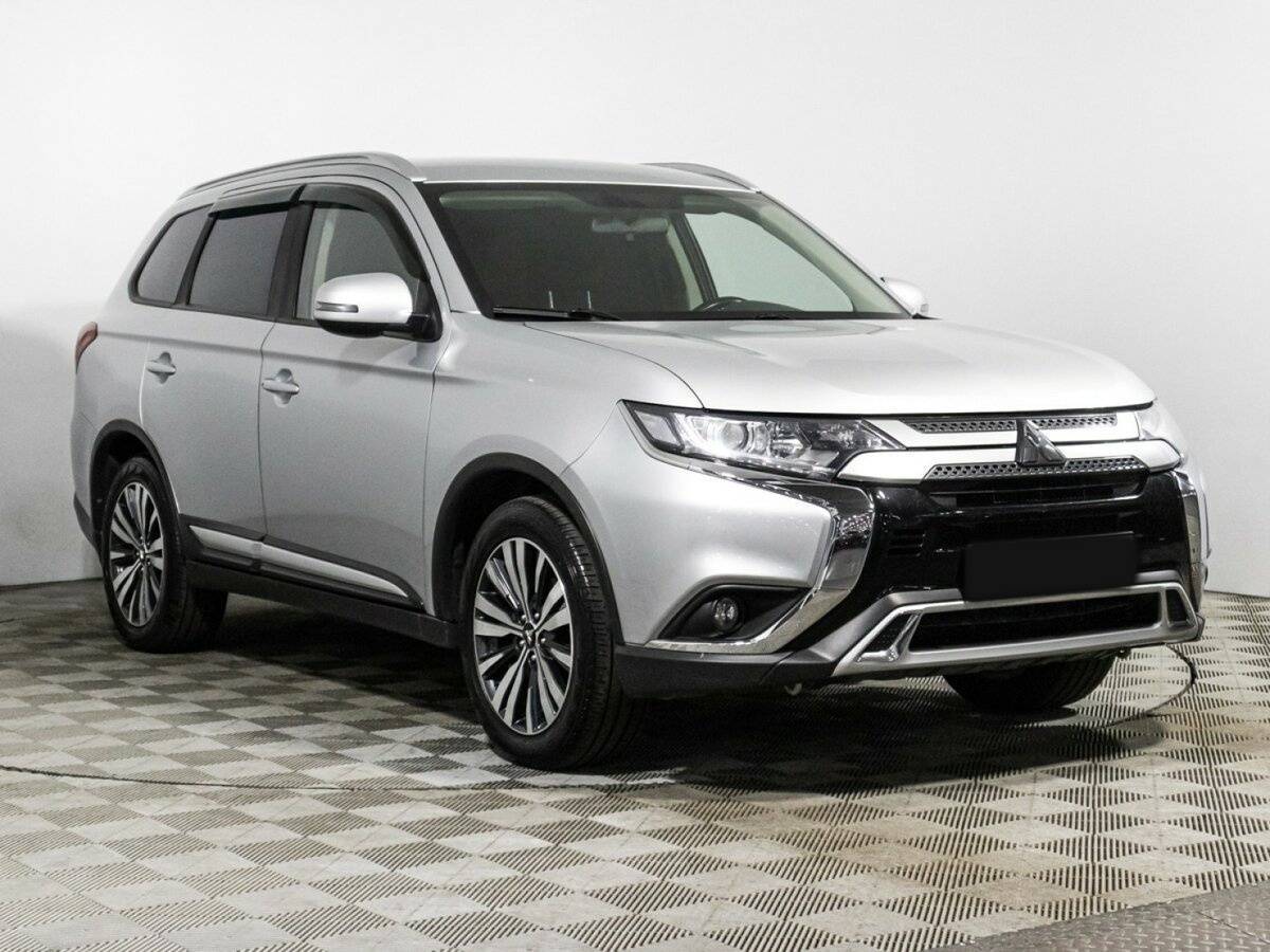 Mitsubishi Outlander, 2020 Фото №3