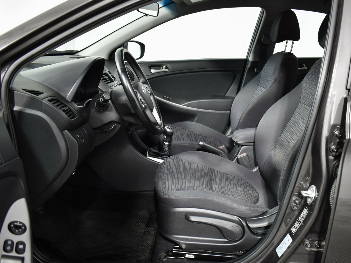 Hyundai Solaris I Рестайлинг, 2016 Фото №10