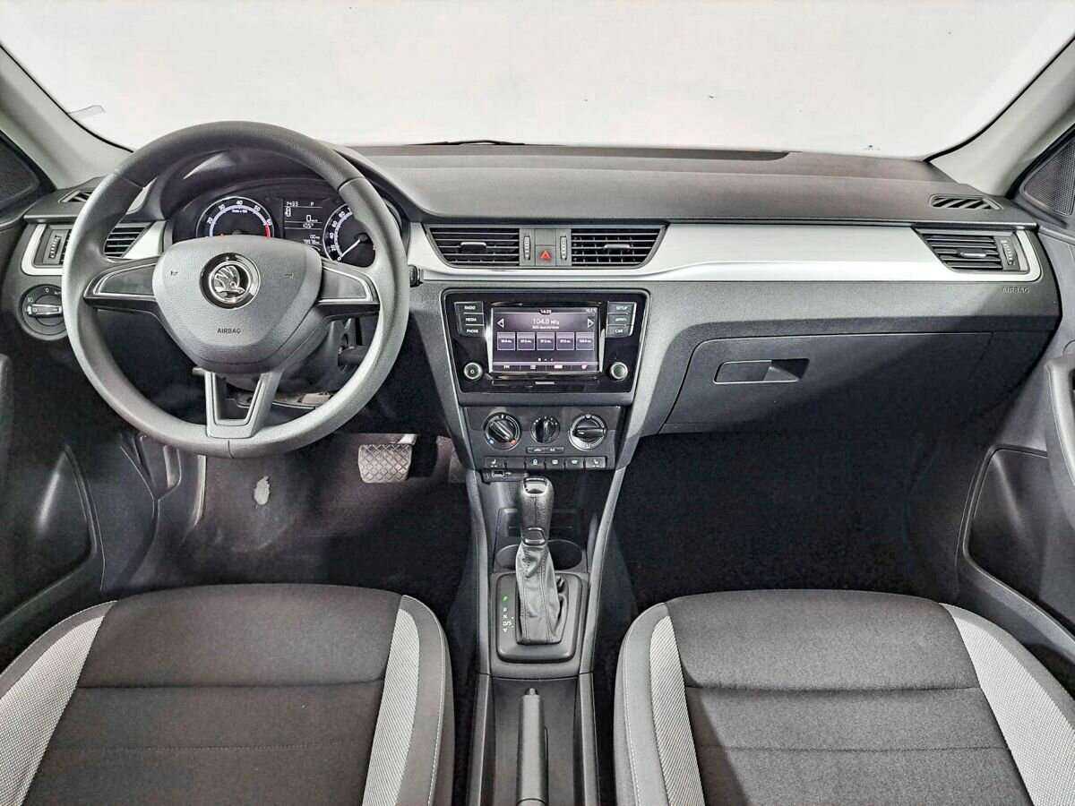 Skoda Rapid, 2018 Фото №11