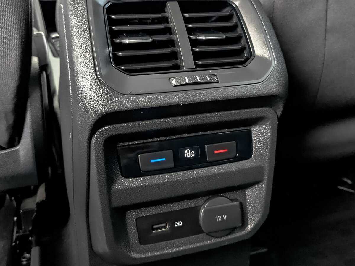 Volkswagen Tiguan, 2020 Фото №28