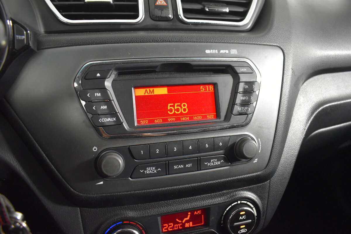 Kia Rio 5-speed, 2013 Фото №15