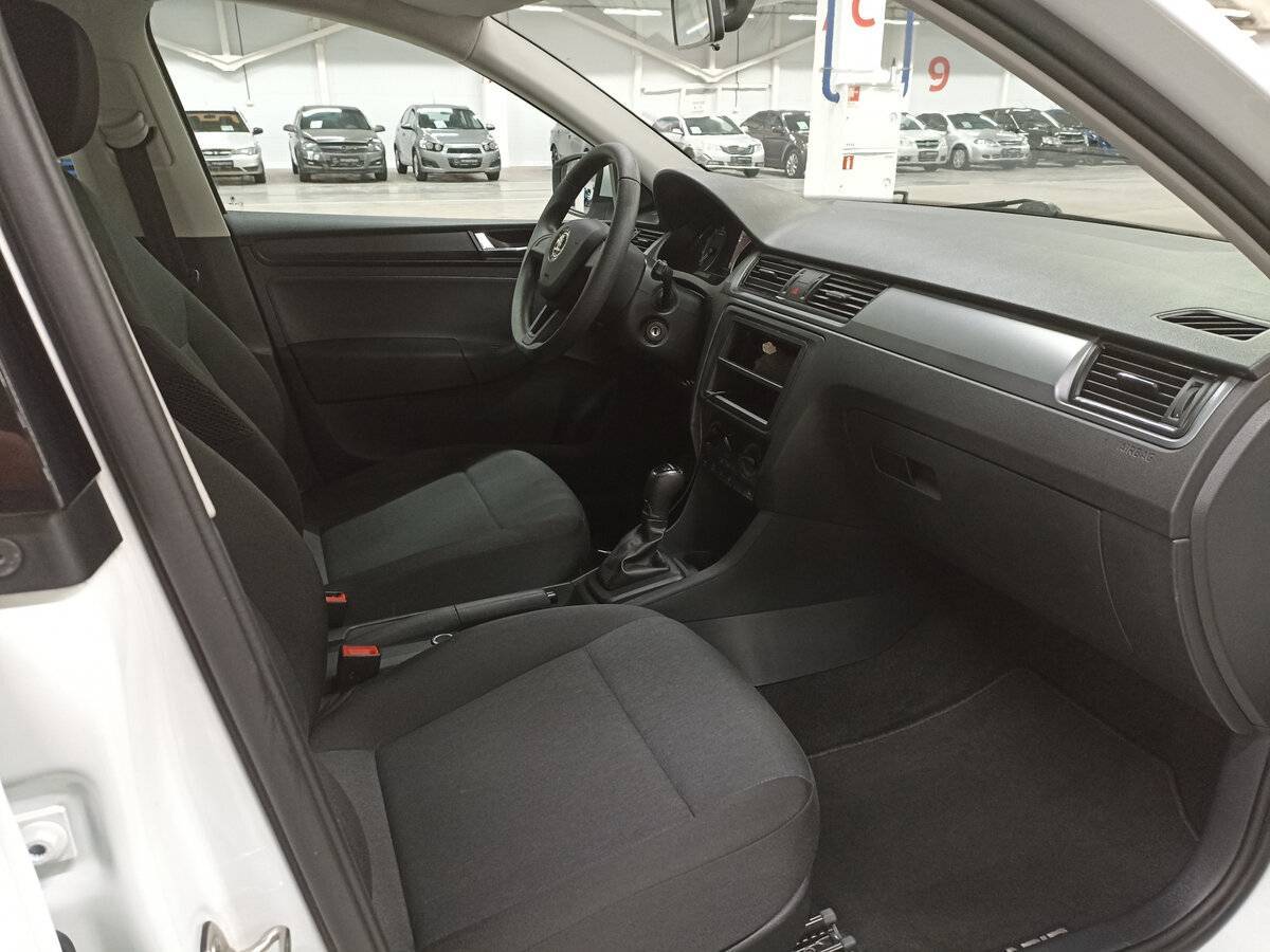 Skoda Rapid, 2018 Фото №11