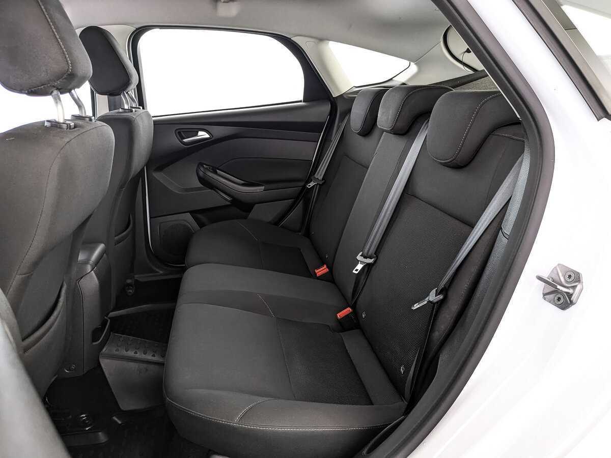 Ford Focus, 2018 Фото №14