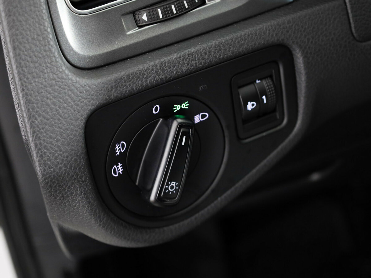 Volkswagen Golf VII, 2013 Фото №12