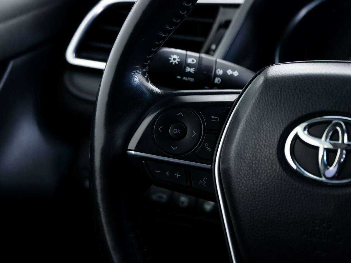 Toyota Camry, 2018 Фото №17