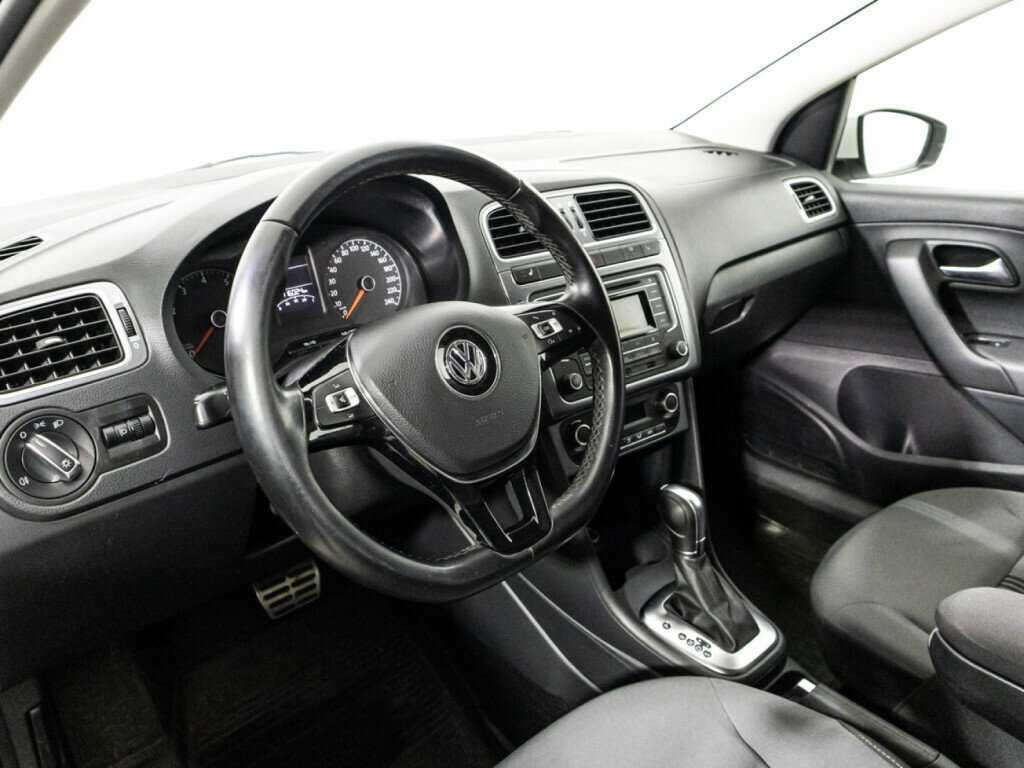Volkswagen Polo, 2016 Фото №11