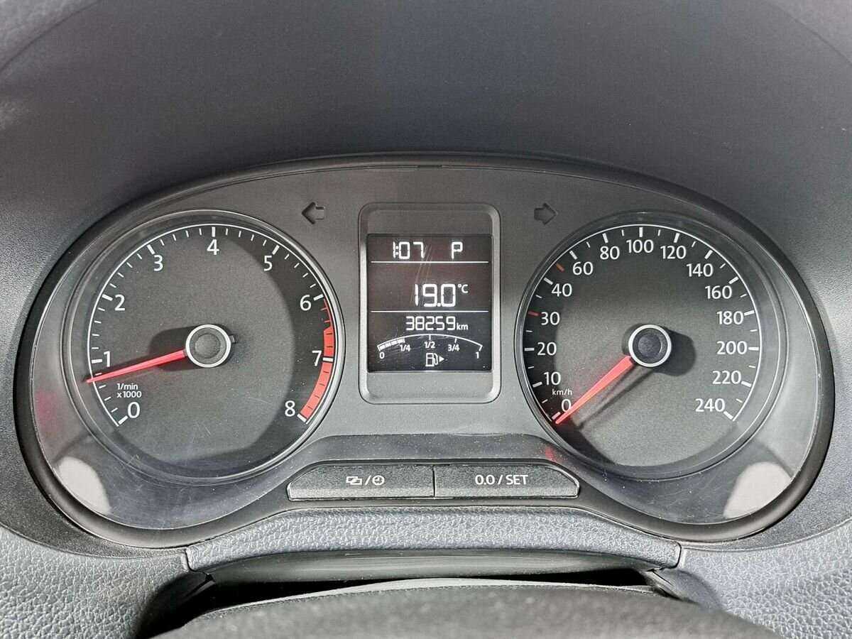 Volkswagen Polo, 2018 Фото №8