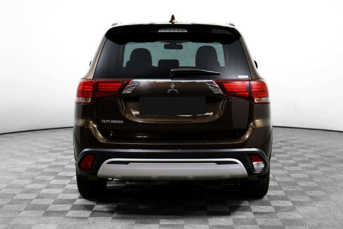 Mitsubishi Outlander, 2022 Фото №6