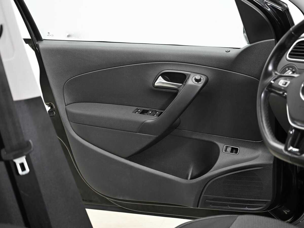 Volkswagen Polo, 2017 Фото №6