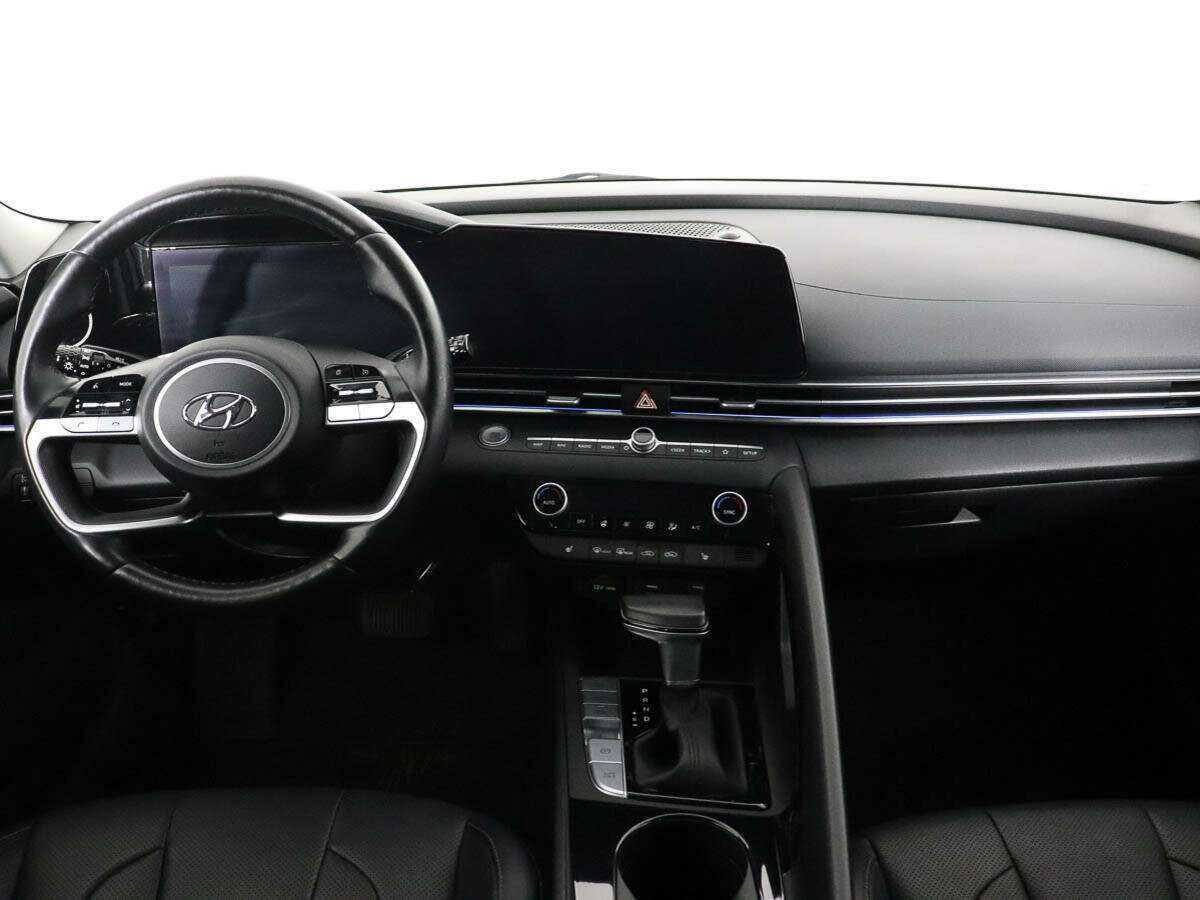 Hyundai Elantra, 2021 Фото №11