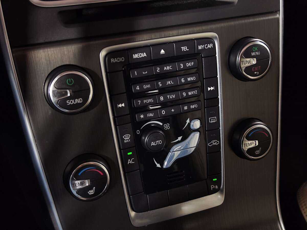 Volvo S60, 2012 Фото №13