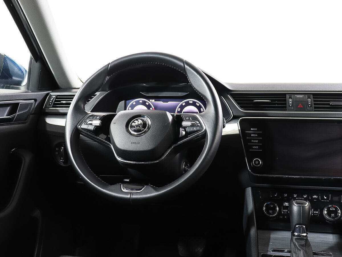 Skoda Superb, 2021 Фото №14