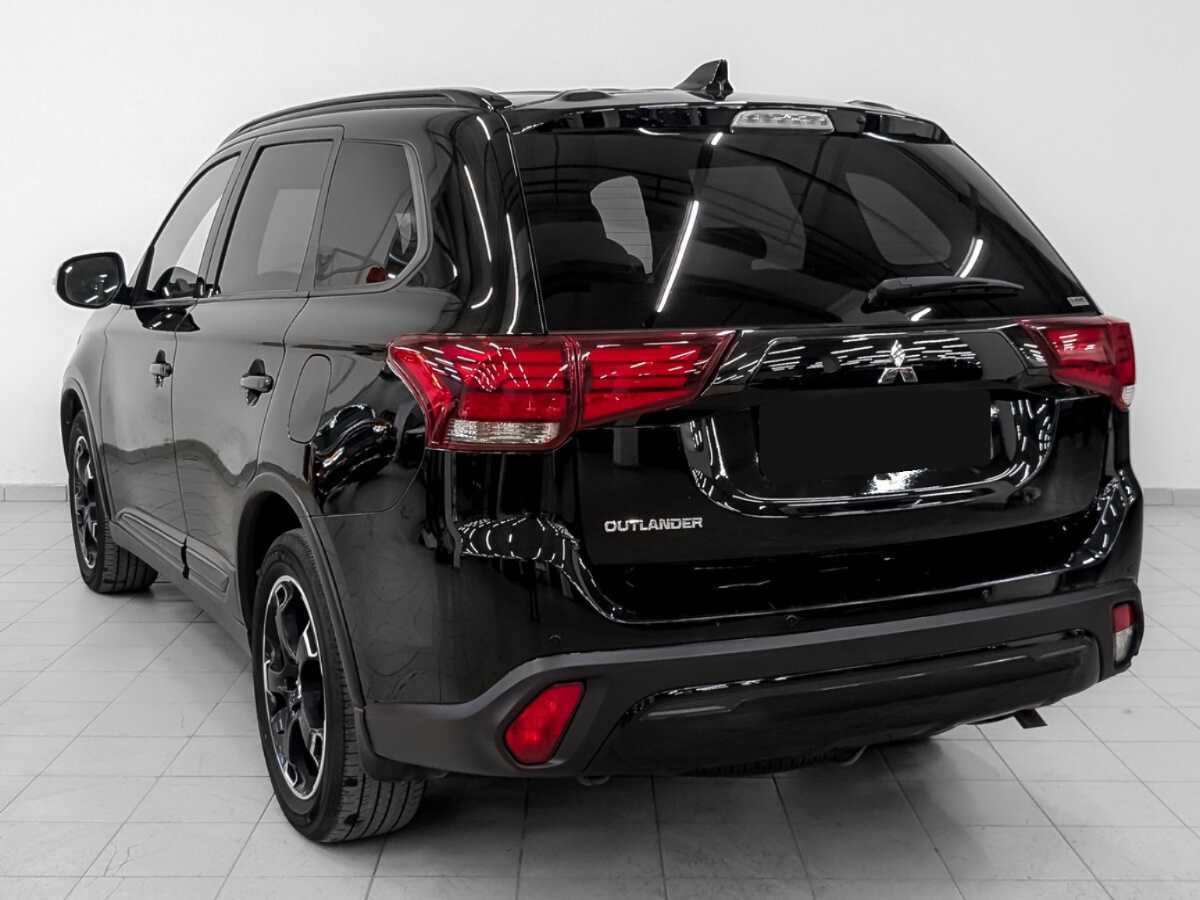 Mitsubishi Outlander, 2021 Фото №7
