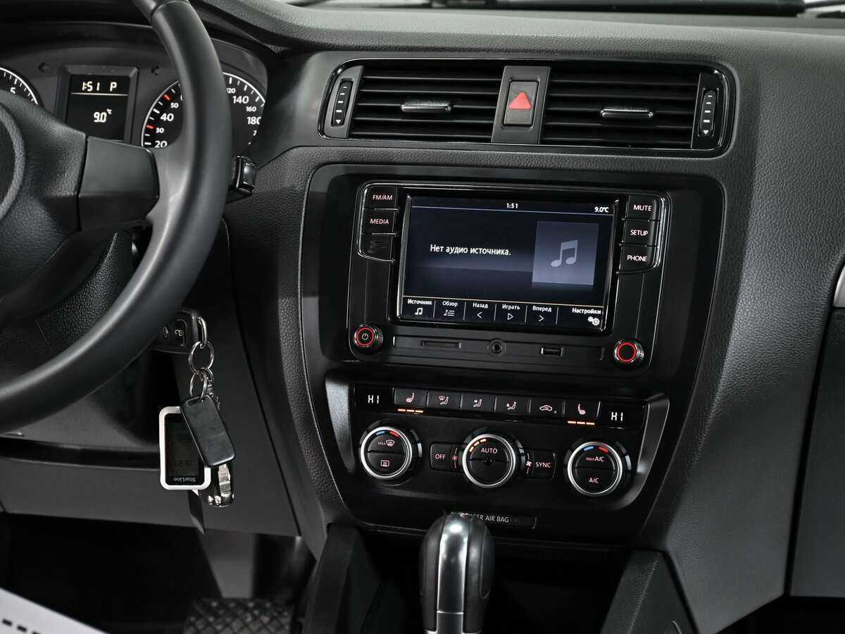 Volkswagen Jetta, 2012 Фото №8