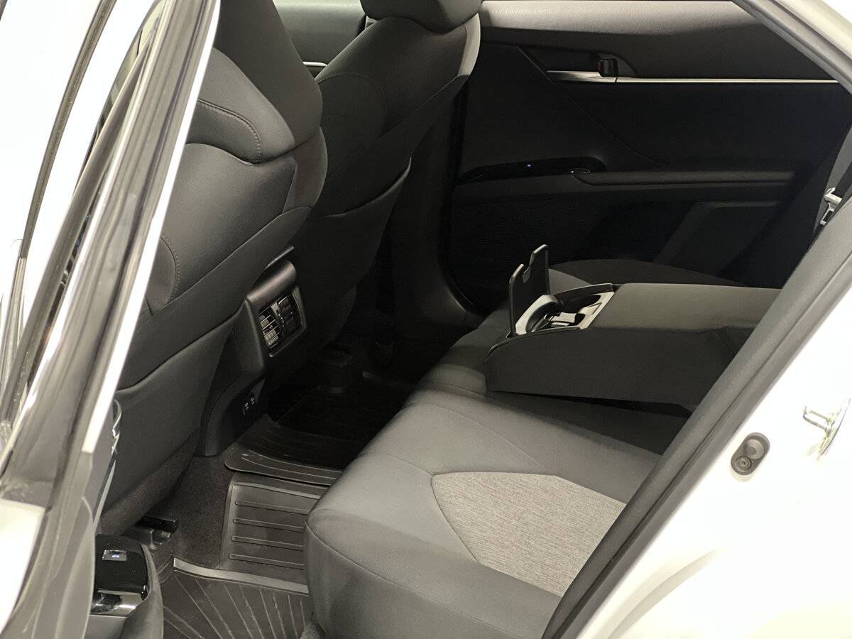 Toyota Camry, 2021 Фото №12