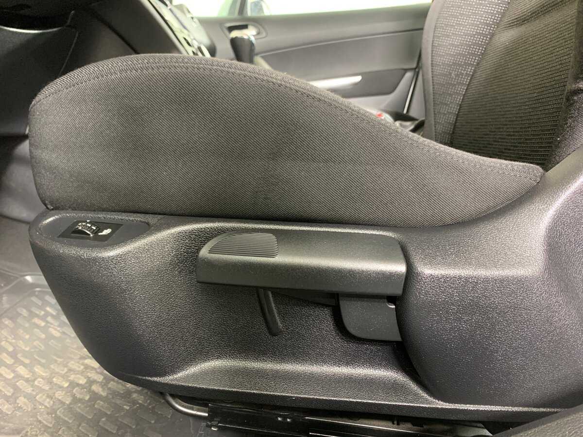 Peugeot 308, 2012 Фото №17