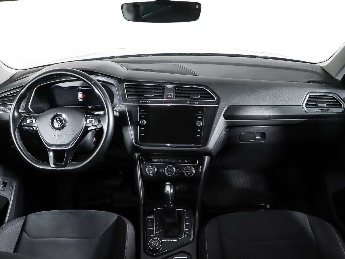 Volkswagen Tiguan, 2018 Фото №11