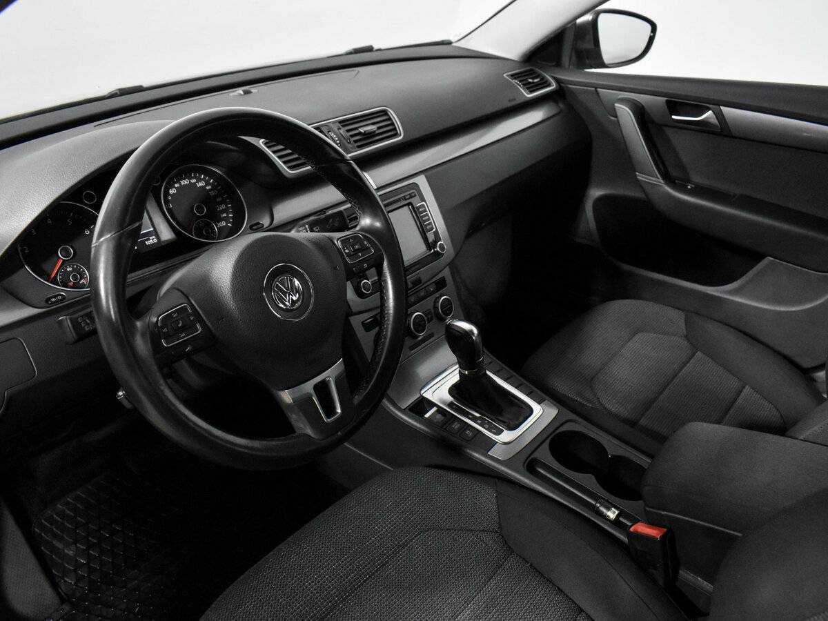 Volkswagen Passat, 2012 Фото №7