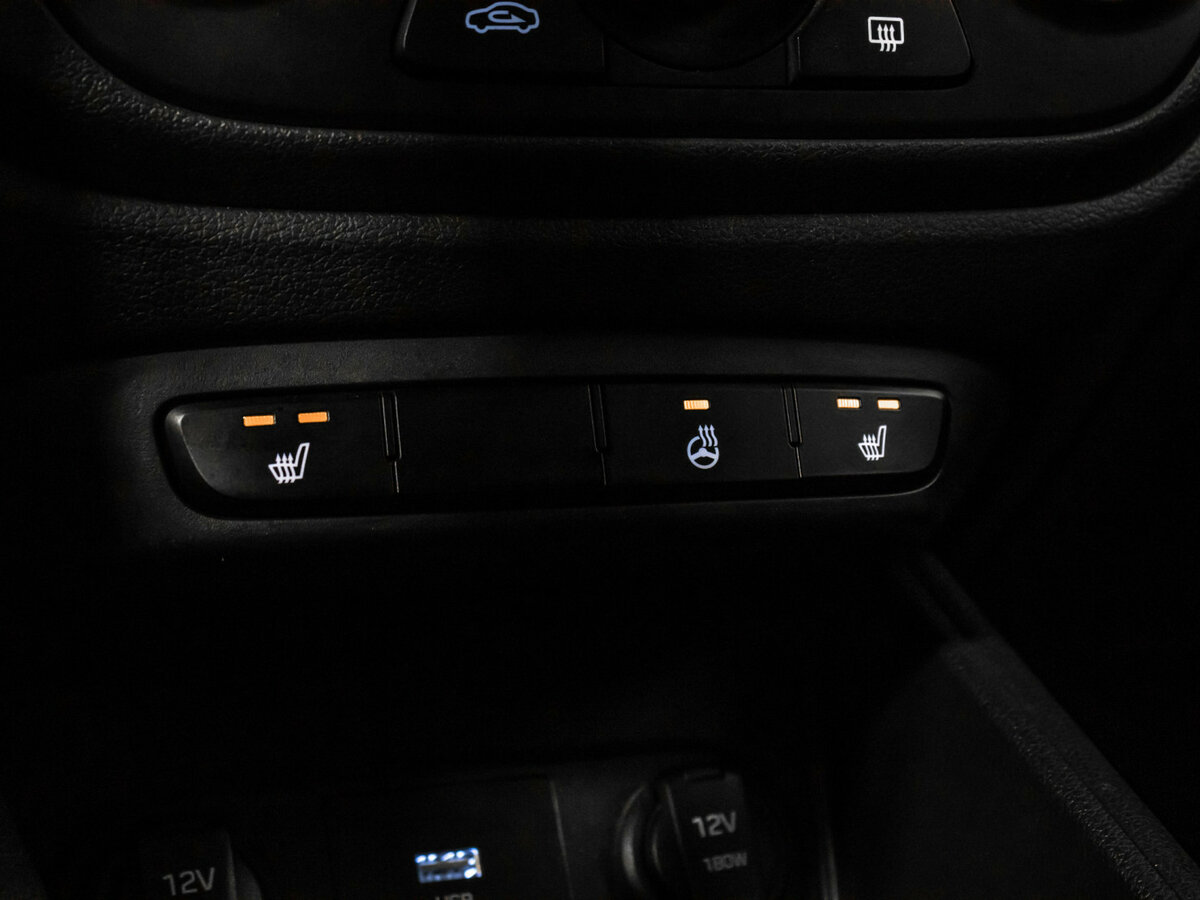 Hyundai Solaris II Рестайлинг, 2021 Фото №15