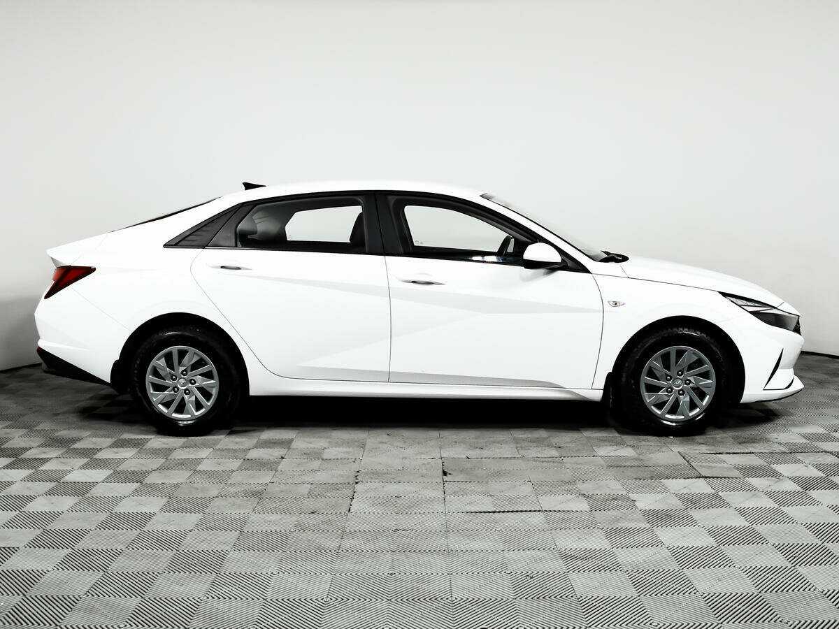 Hyundai Elantra, 2022 Фото №4