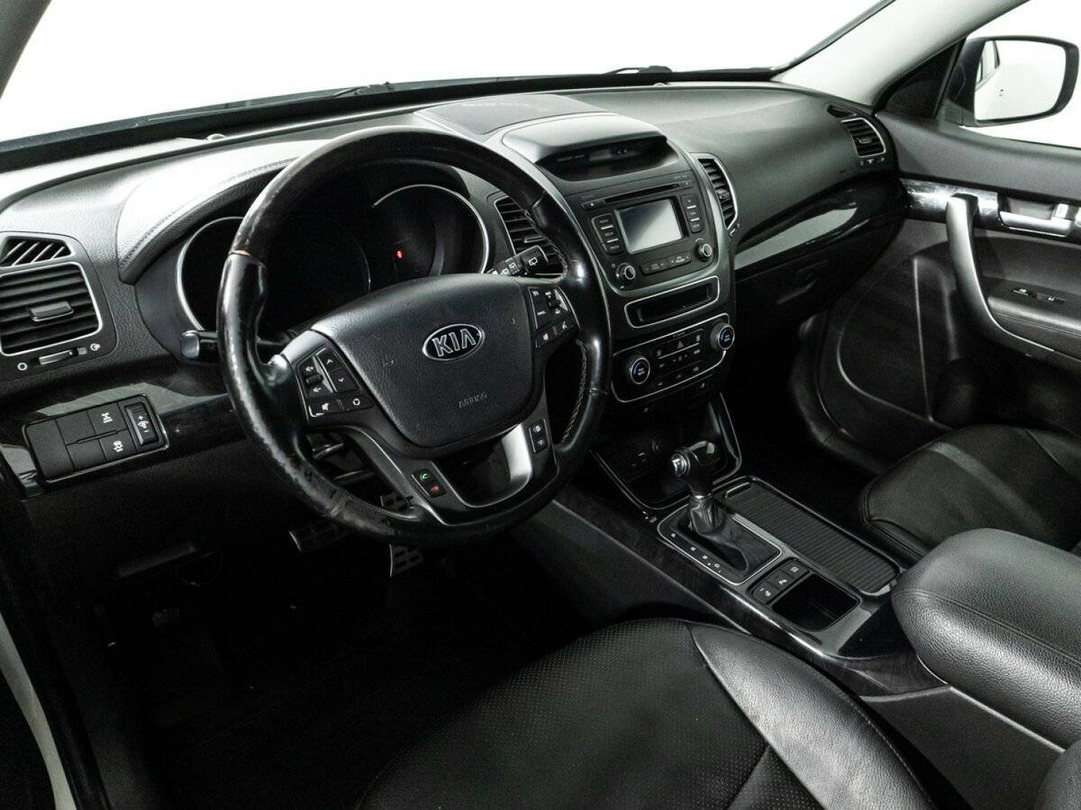 Kia Sorento, 2018 Фото №9