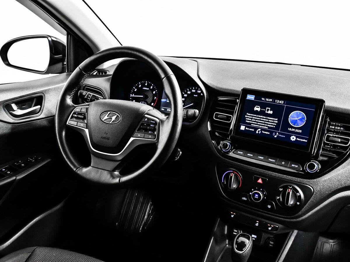 Hyundai Solaris II Рестайлинг, 2021 Фото №9