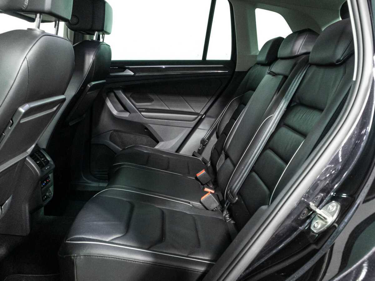 Volkswagen Tiguan, 2019 Фото №10