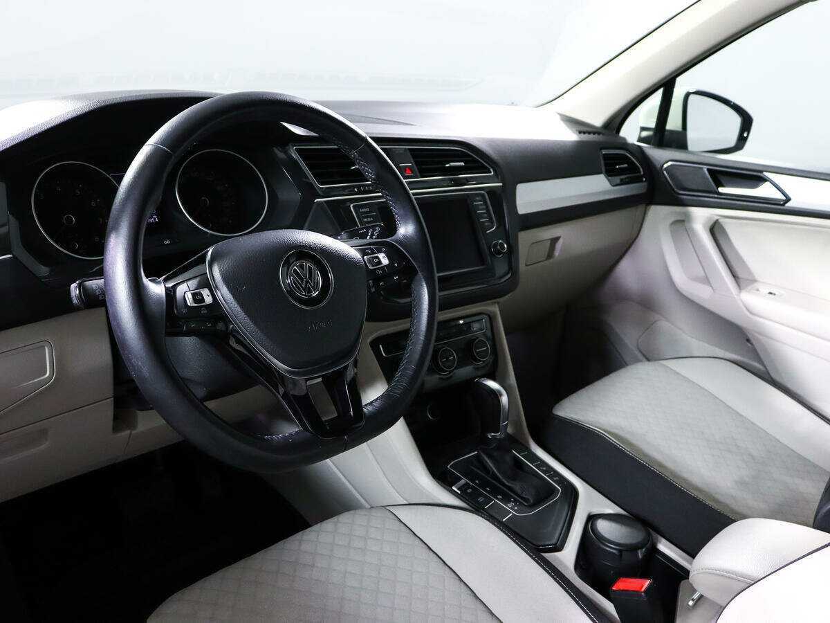 Volkswagen Tiguan, 2017 Фото №12