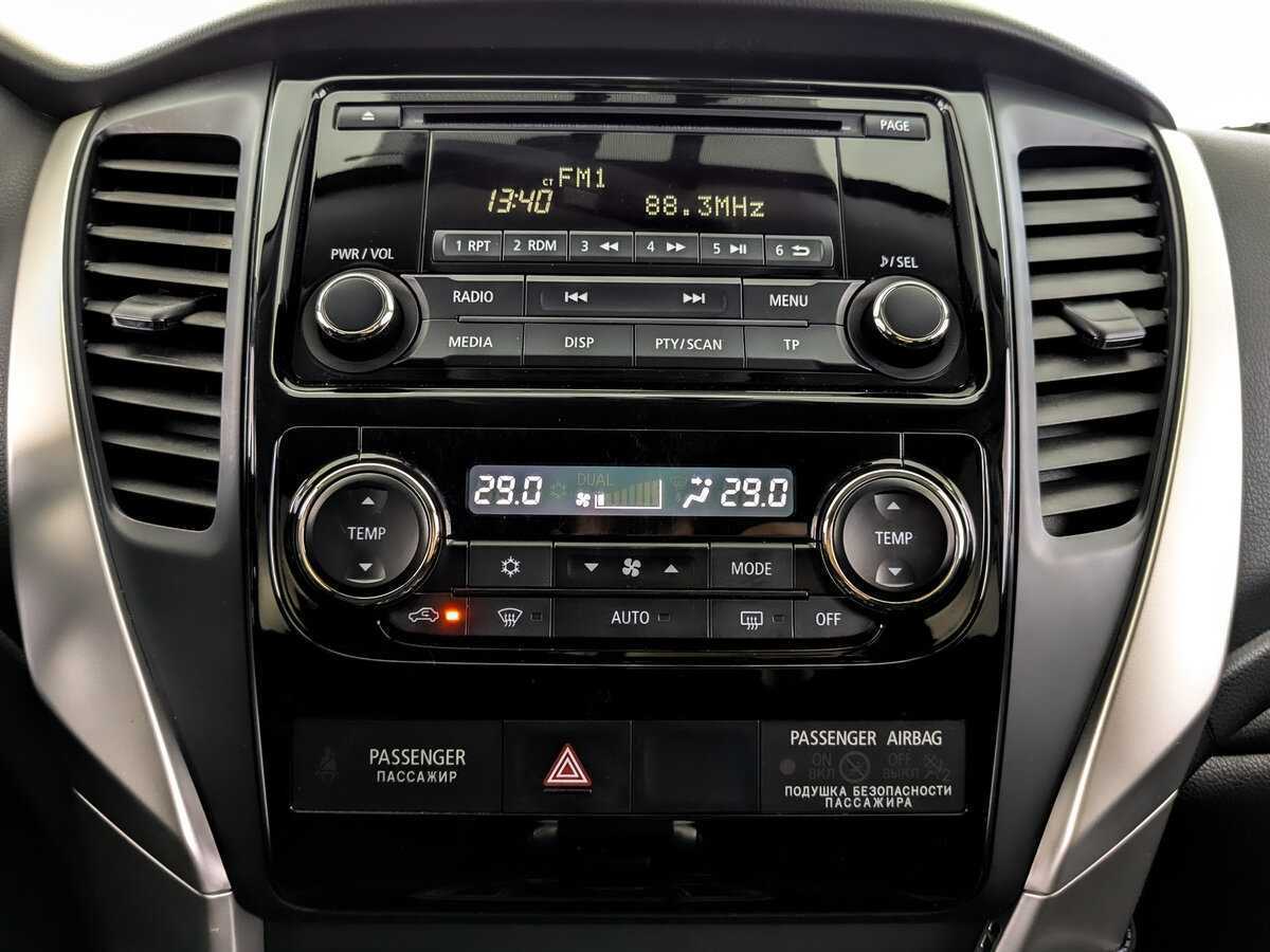 Mitsubishi Pajero Sport, 2018 Фото №15