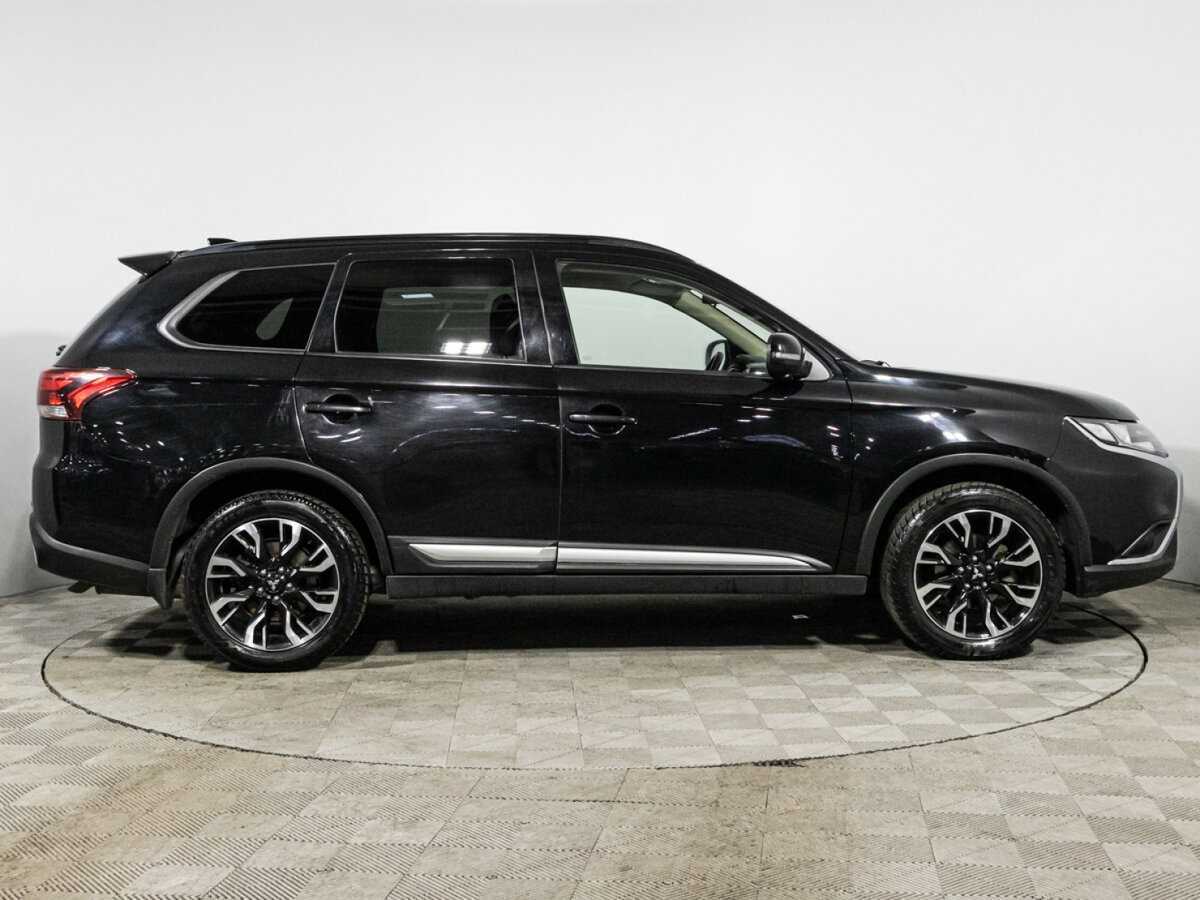 Mitsubishi Outlander, 2021 Фото №4