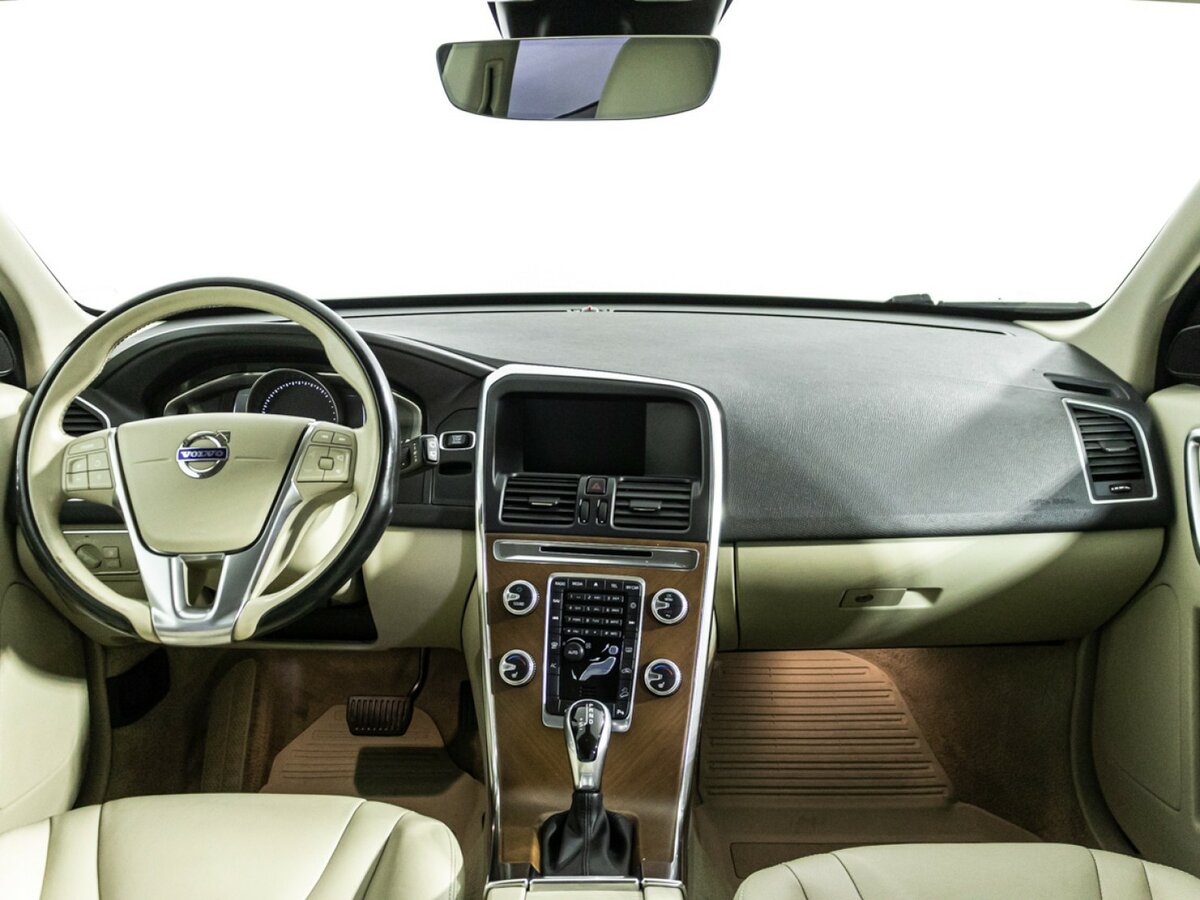 Volvo XC60 I Рестайлинг, 2016 Фото №12