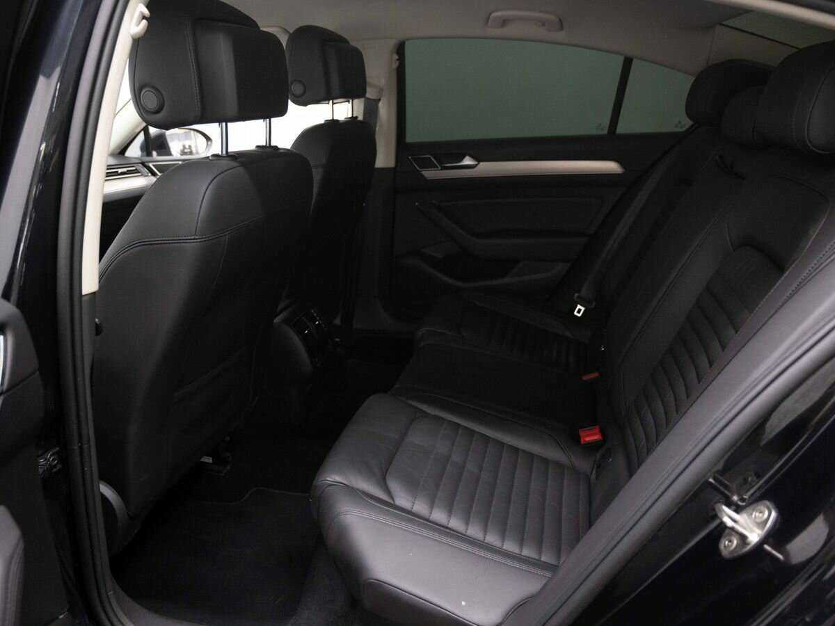 Volkswagen Passat, 2019 Фото №9