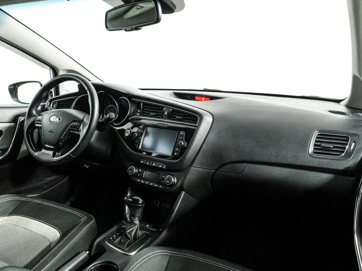 Kia Ceed, 2018 Фото №9