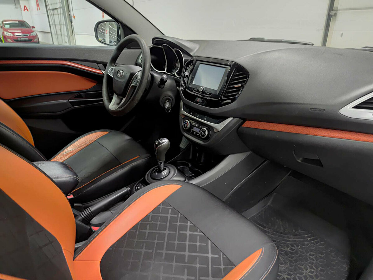 Lada (ВАЗ) Vesta SW I, 2018 Фото №11