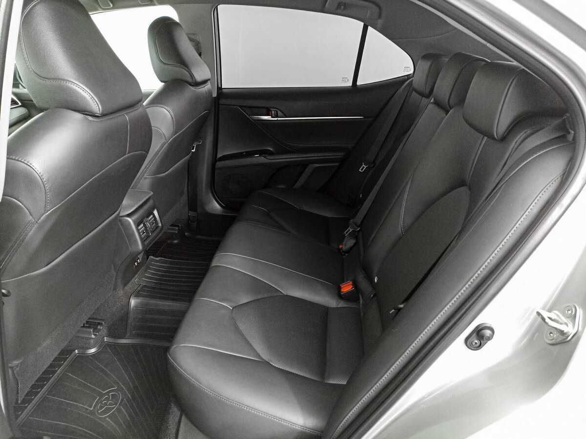Toyota Camry, 2019 Фото №8