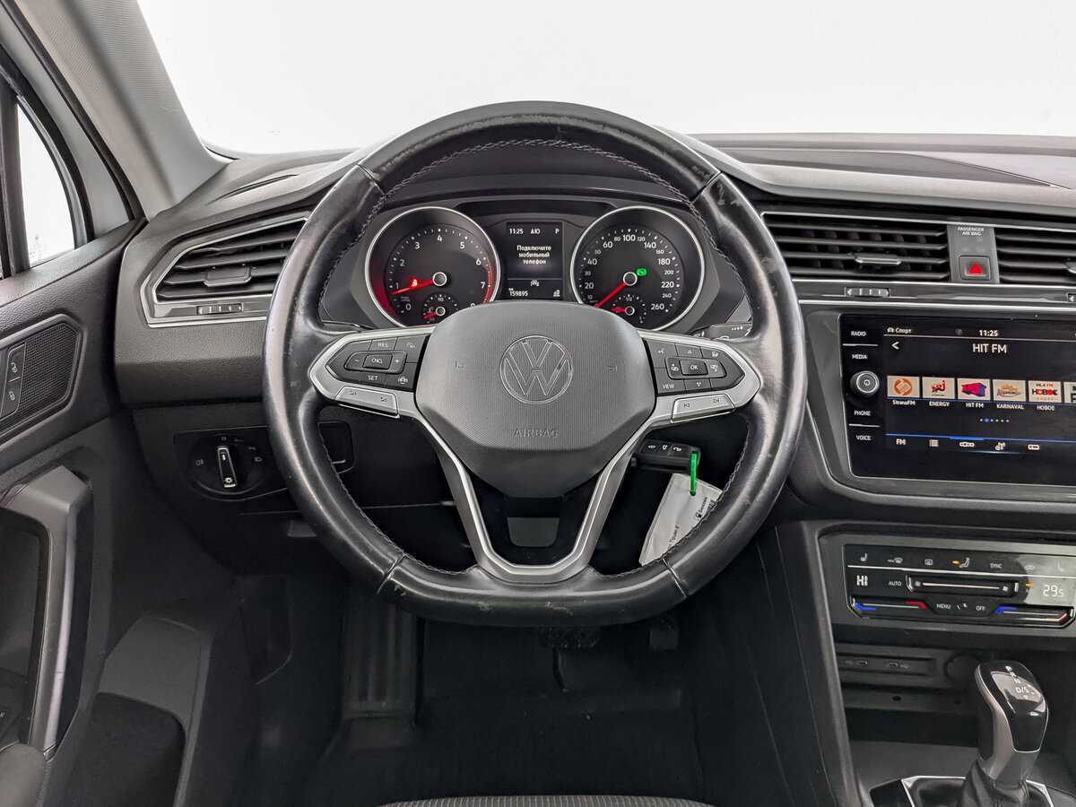 Volkswagen Tiguan, 2021 Фото №21