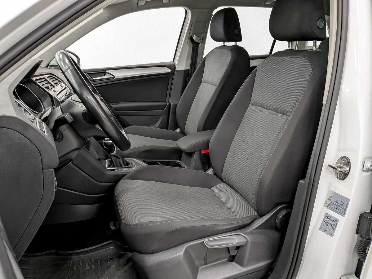 Volkswagen Tiguan, 2021 Фото №20