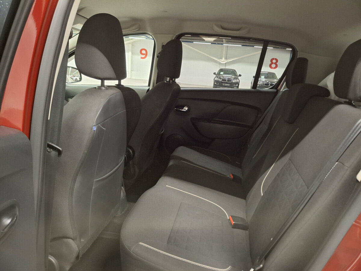 Renault Sandero Stepway II Рестайлинг, 2018 Фото №12