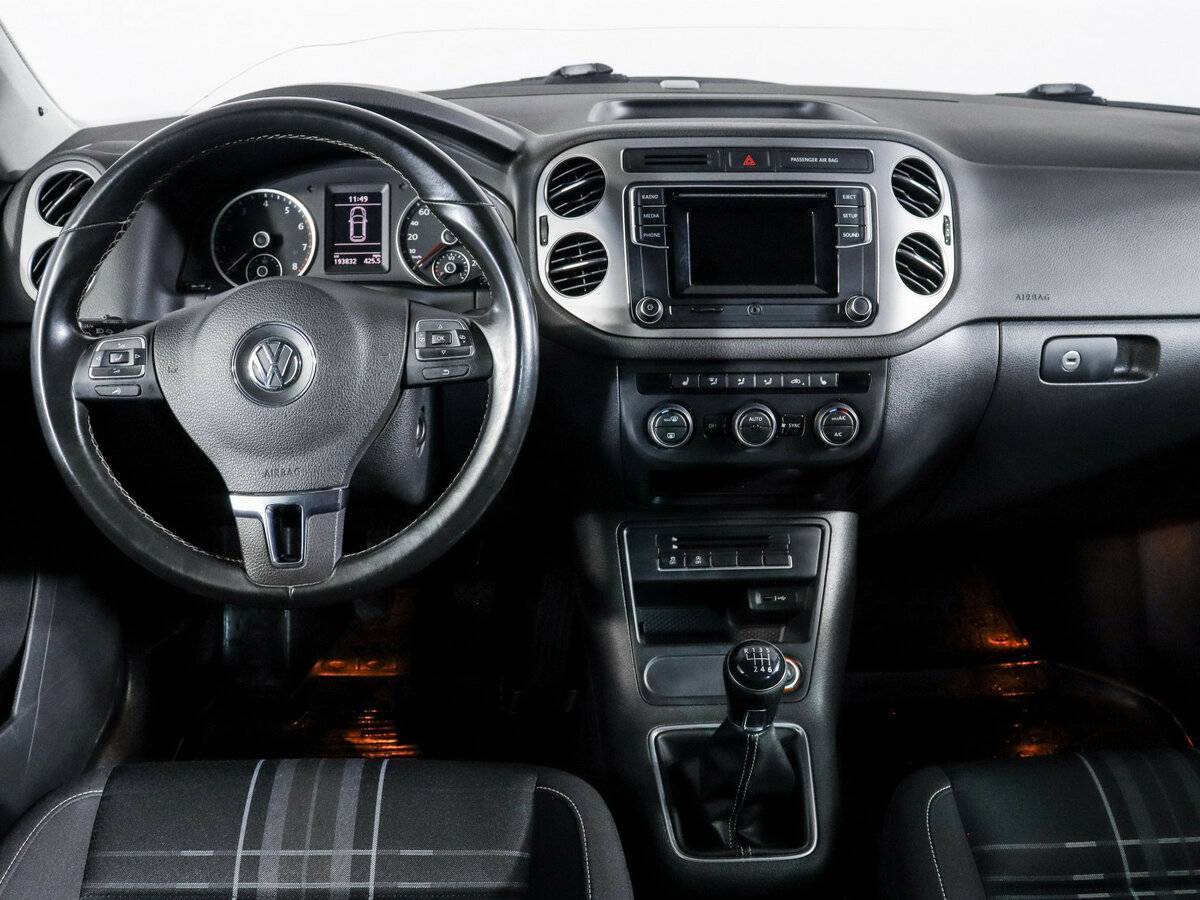 Volkswagen Tiguan, 2016 Фото №9
