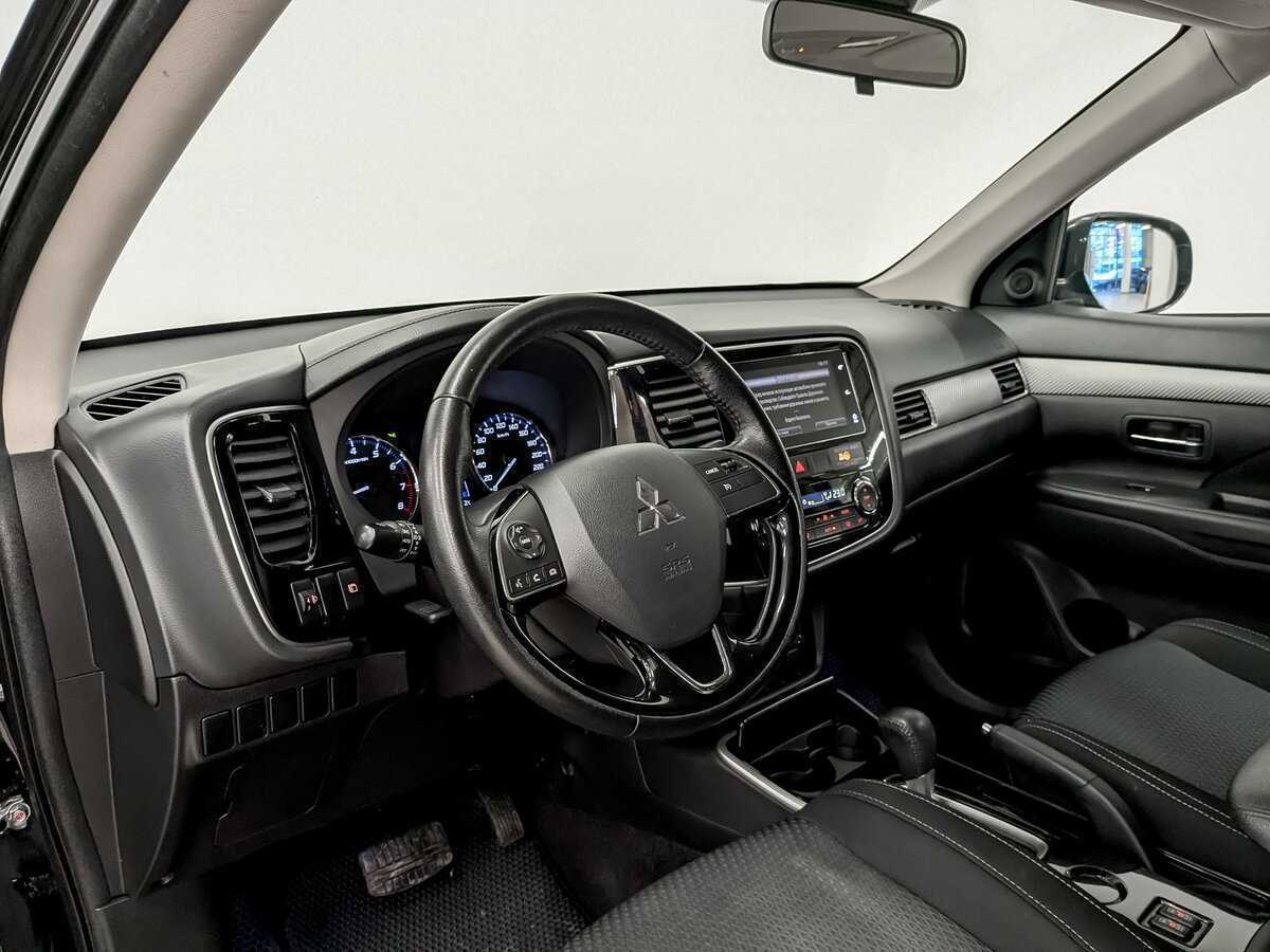 Mitsubishi Outlander, 2018 Фото №16