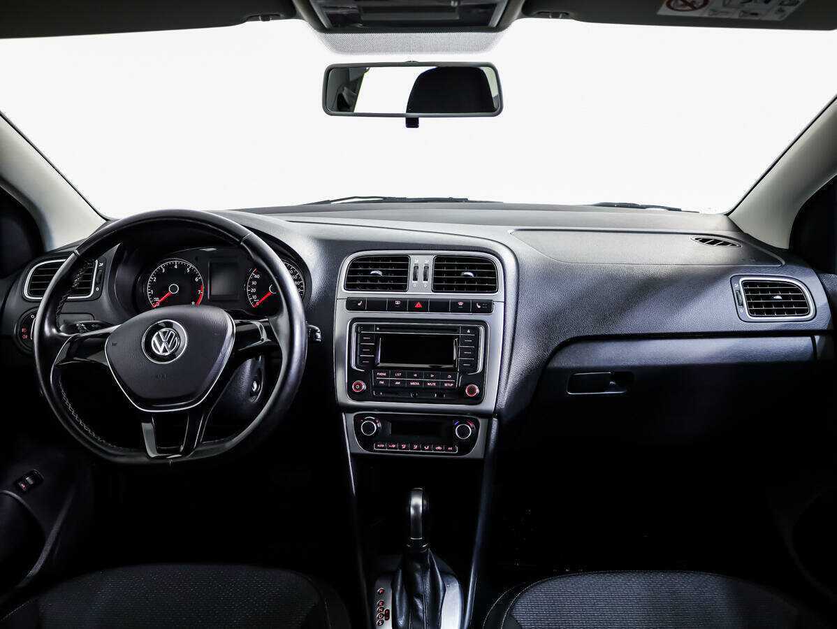 Volkswagen Polo, 2016 Фото №9
