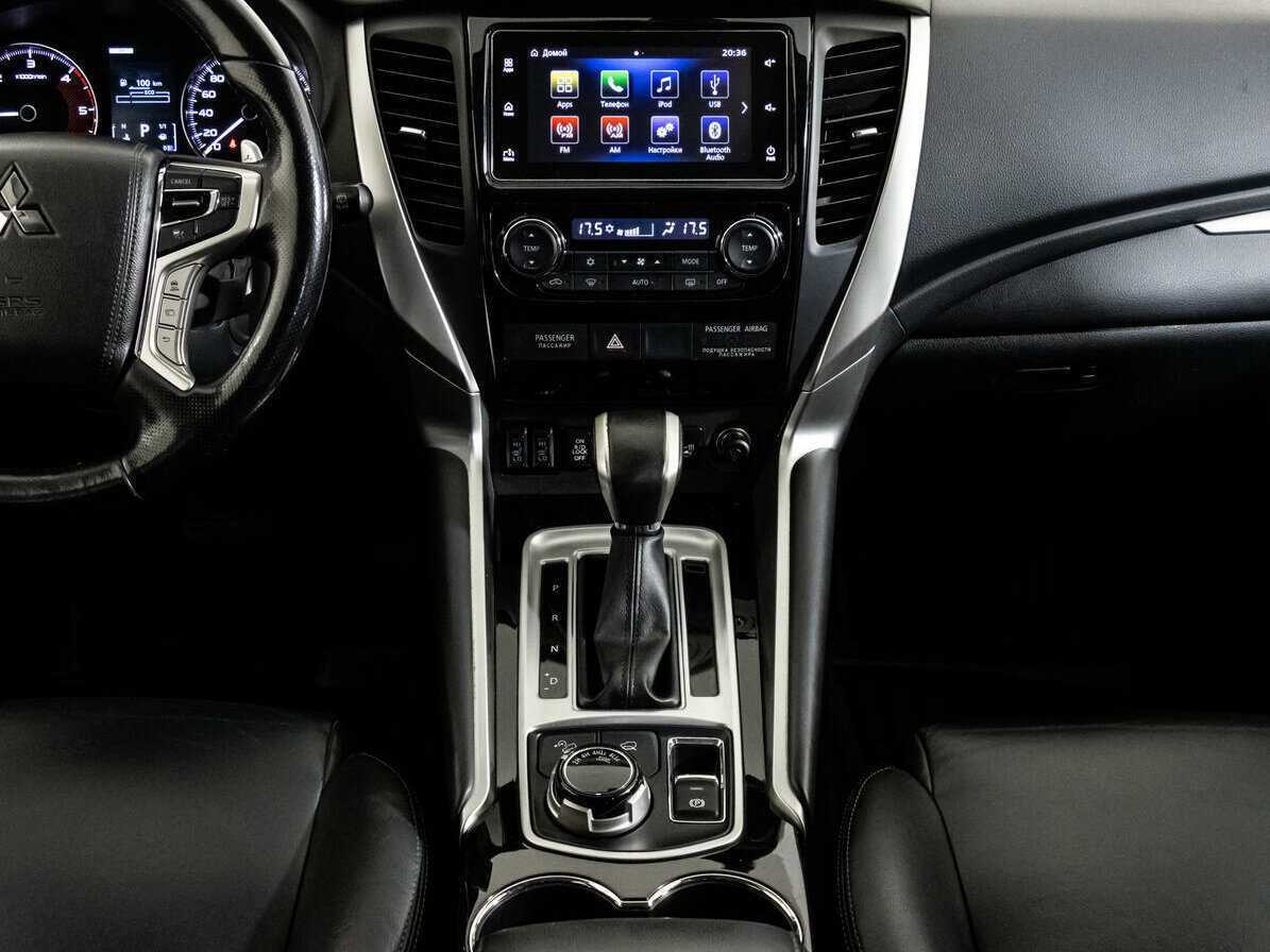 Mitsubishi Pajero Sport, 2018 Фото №11