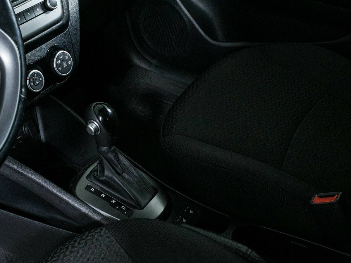 Kia Rio, 2016 Фото №13