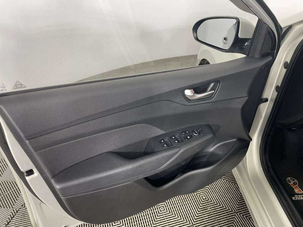 Hyundai Solaris, 2018 Фото №8